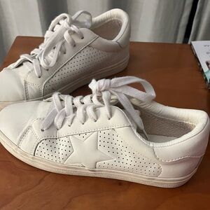 Vintage Havana white leather fashion sneakers